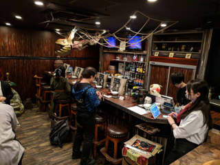 Illustration for article titled Tokyo's Monster Hunter Bar Doesn't Want You Touching Things Â